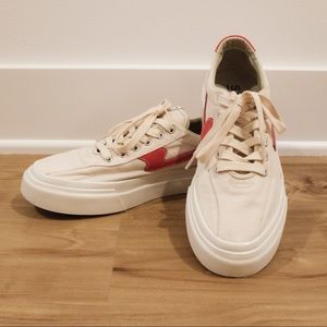 Stepney Worker’s Club Dellow S-Strike Ecru